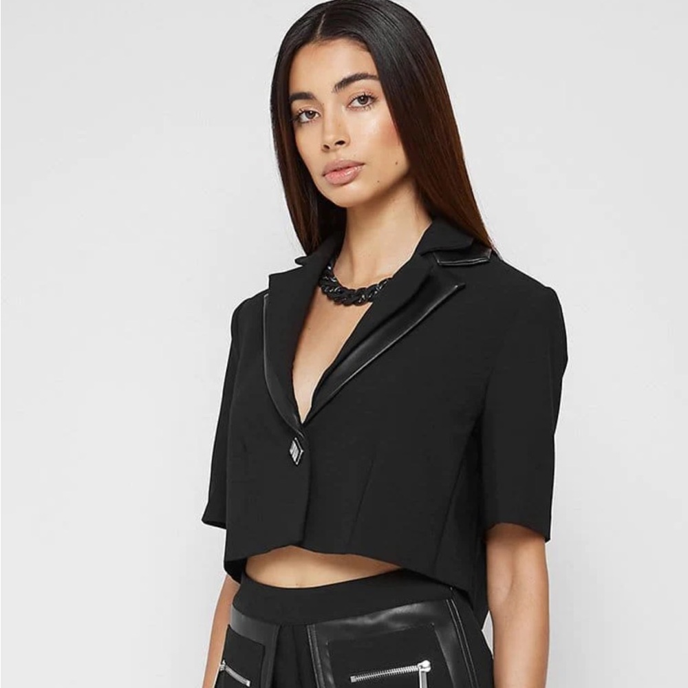 Maniere De Voir DOUBLE LAPEL CROPPED BLAZER